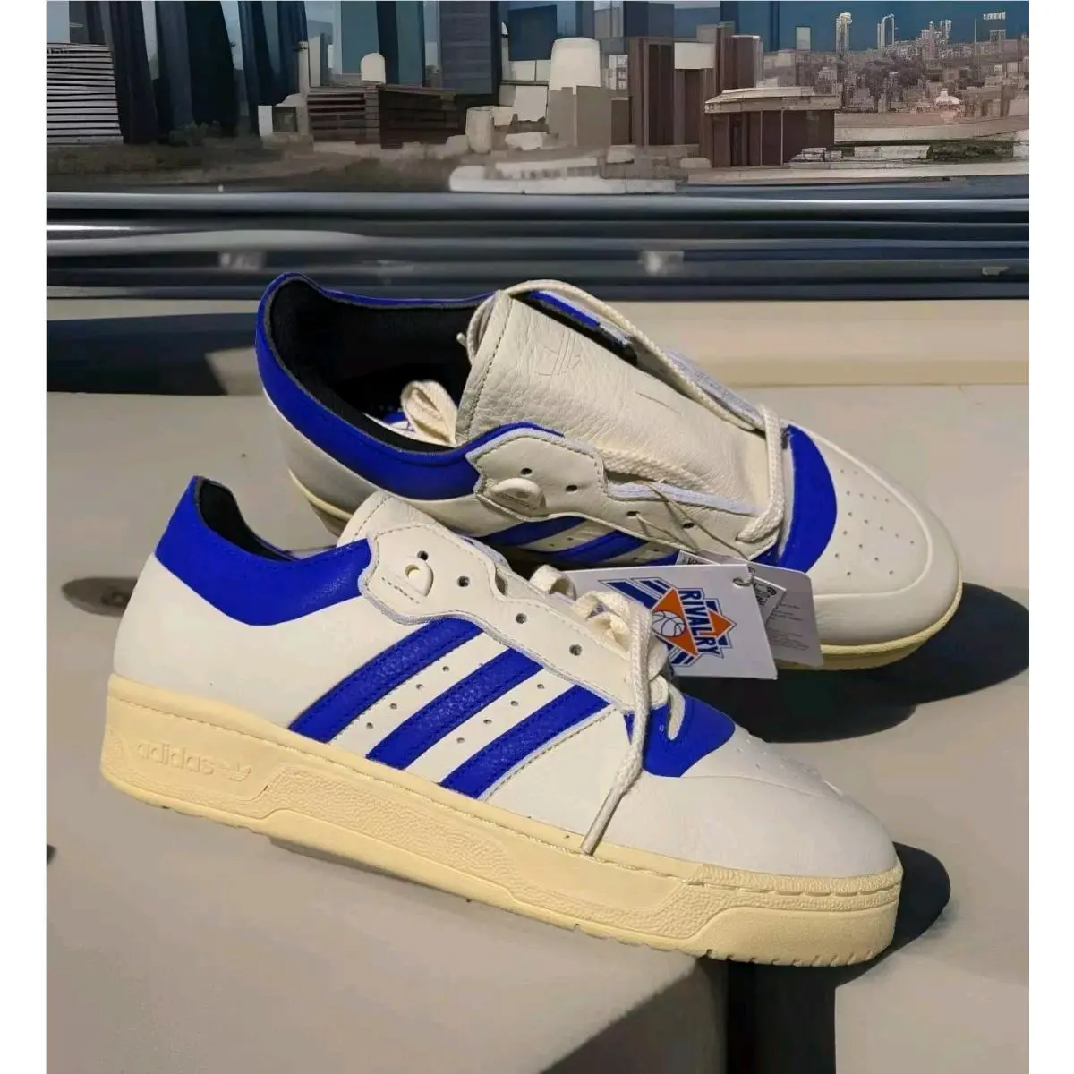 Mens  Rivalry 86 Low Shoes Sneakers Cream White Lucid Blue Sz 9.0 by Adidas