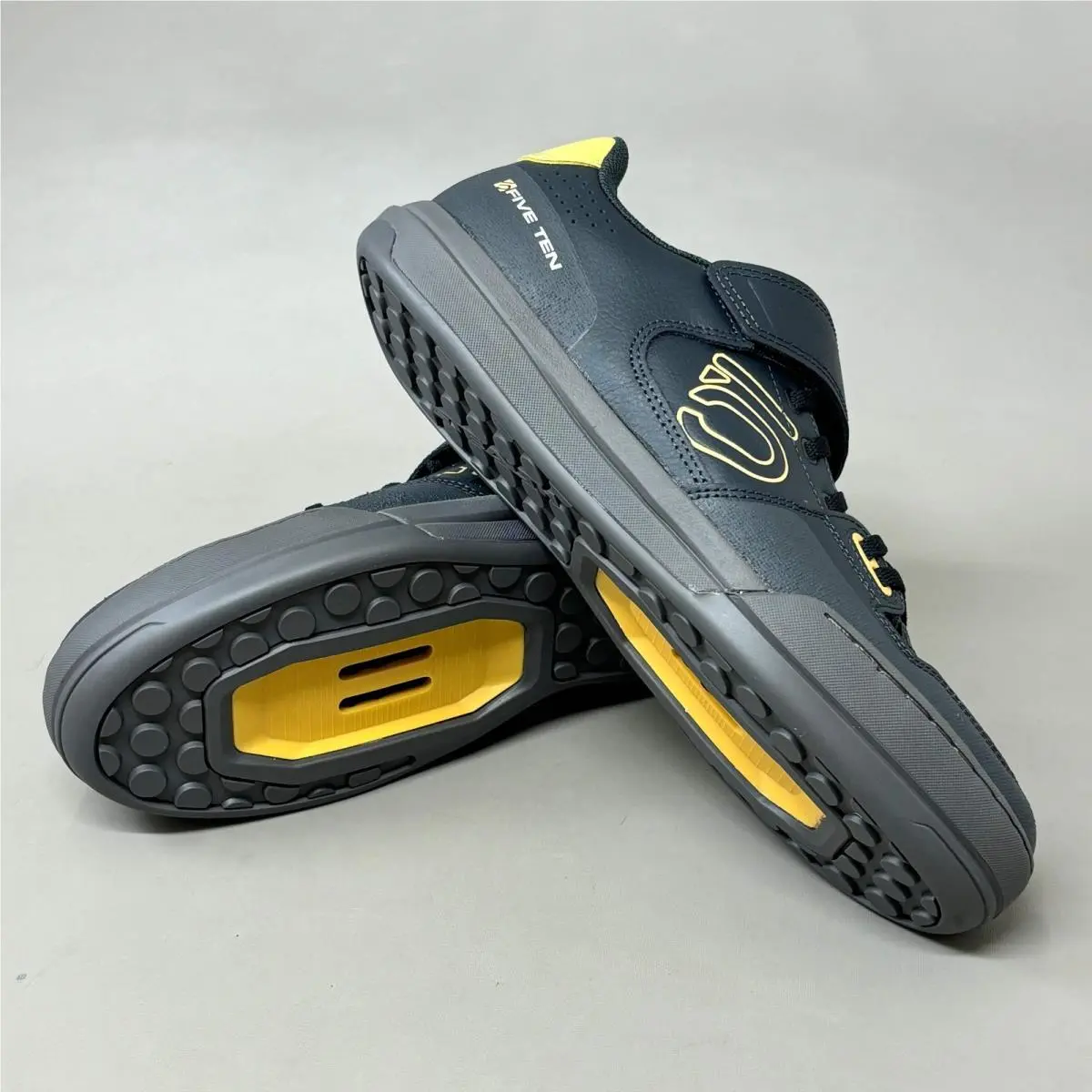 Adidas shoes - ID2453 - ID2453 - Black 7