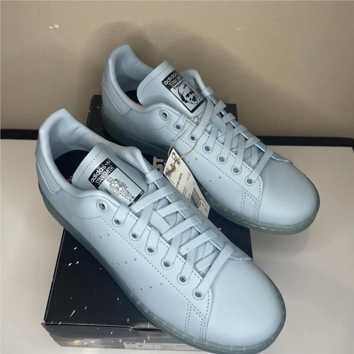 Adidas shoes Stan Smith - Gray, Manufacturer: Ash Grey/Core Black/Solar Red 7
