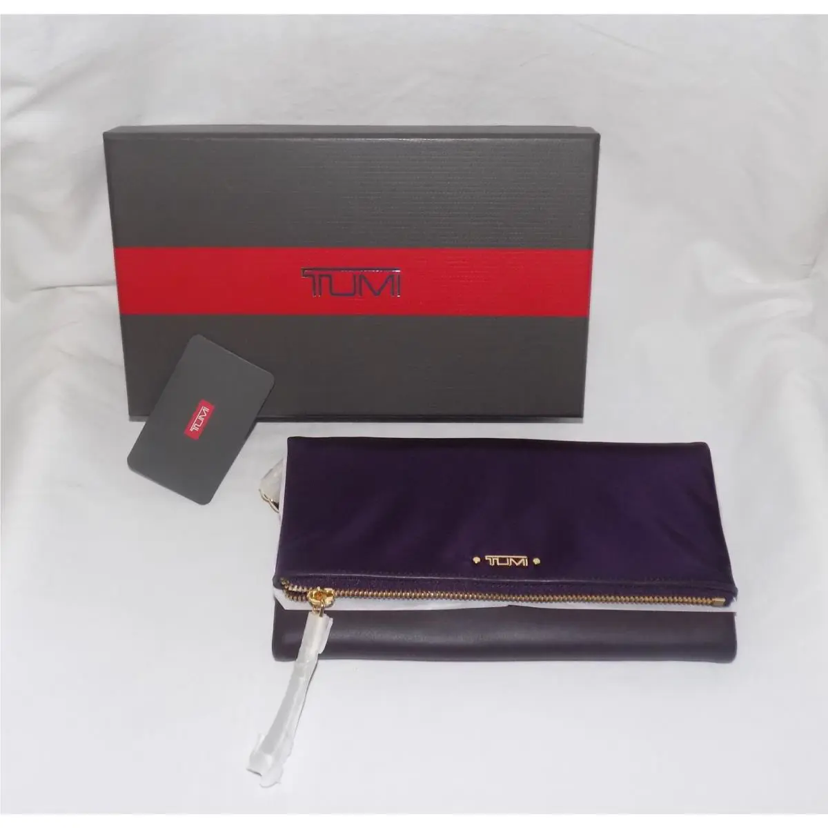 Tumi Voyageur Travel Wallet Clutch Wristlet Strap Purple Nylon Leather Trim