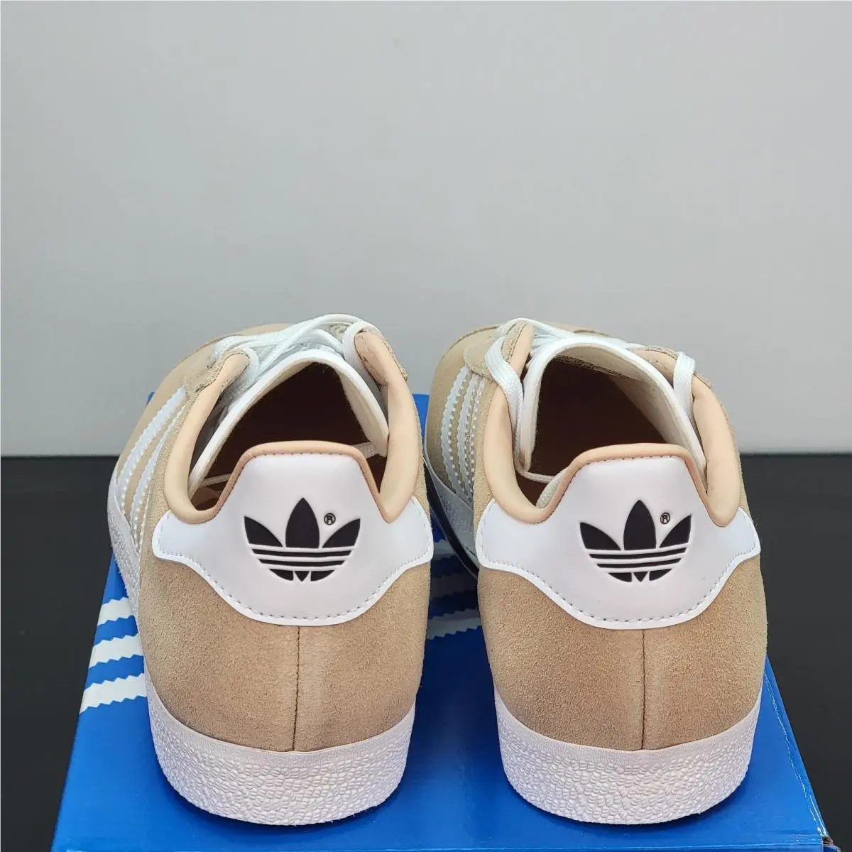 Adidas shoes - adidas Originals Gazelle - Originals Gazelle - ID7006 - Pink 4