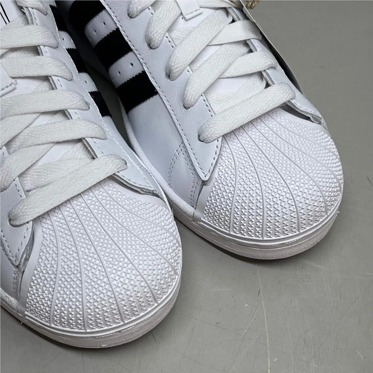 Adidas shoes - IH8659 - IH8659 - White/Black 0