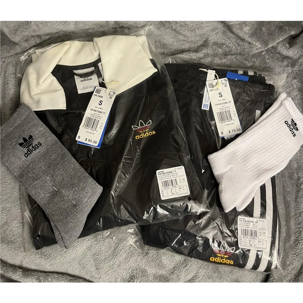 Adidas clothing - HS8943 HS8946 - HS8943 HS8946 - Black (UPC: 0195745007930) 6