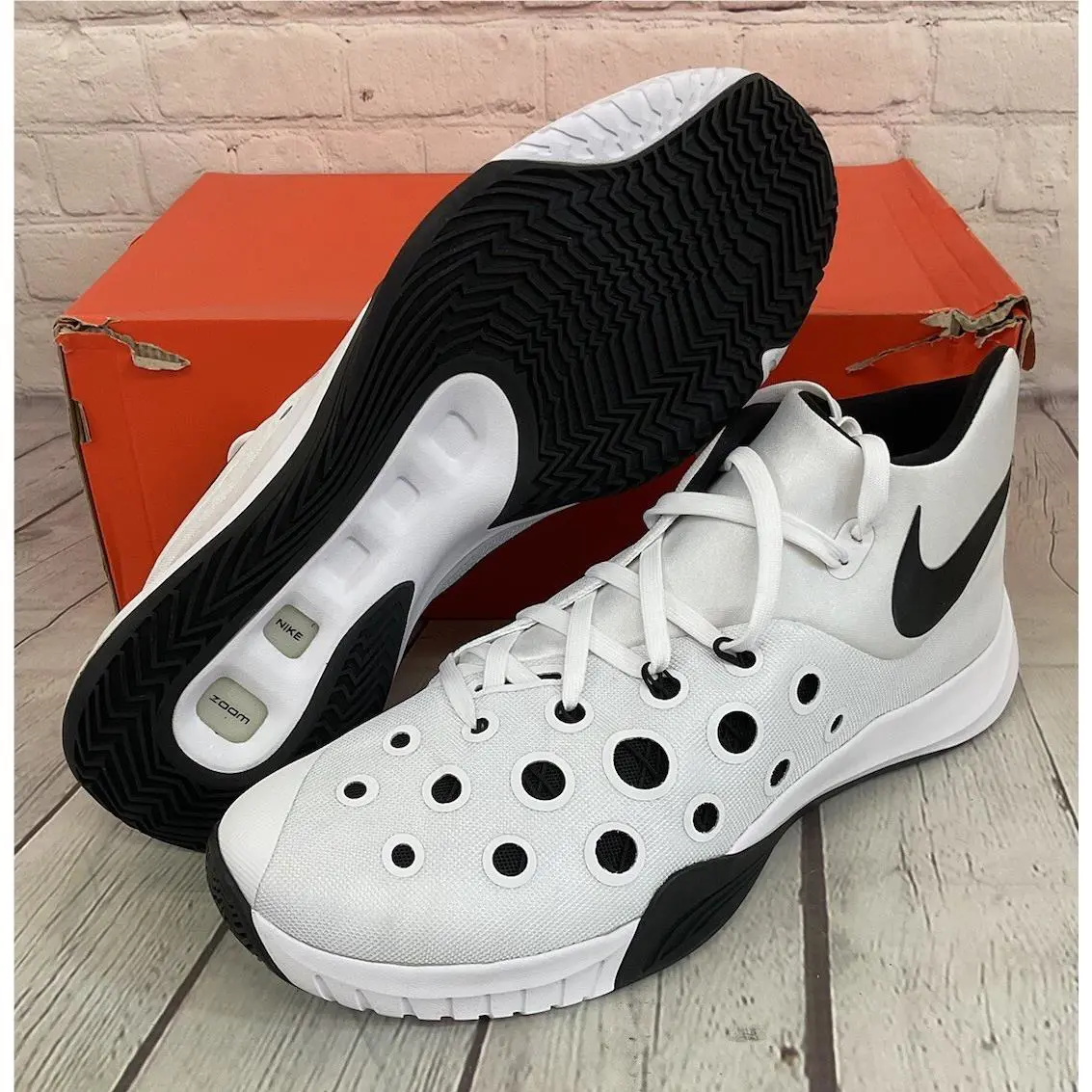 Nike shoes - Nike Zoom HyperQuickness - Zoom HyperQuickness - 749883 100 - White (UPC: 091201844784) 1