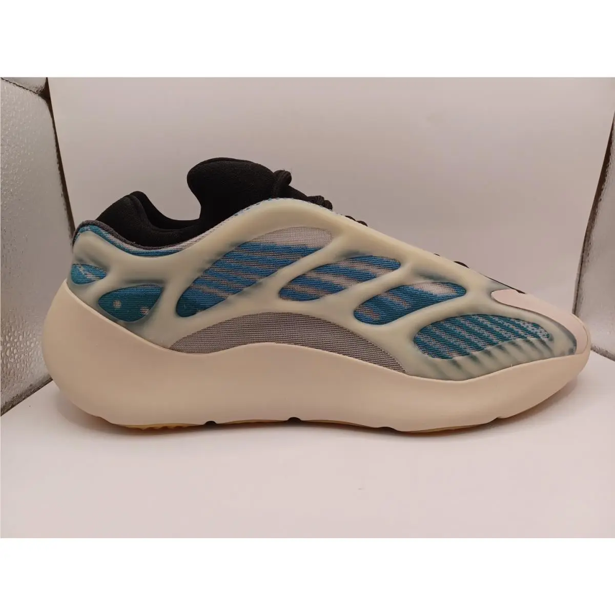 Adidas shoes - adidas Yeezy 700 V3 - Yeezy - GY0260 - Multicolor 4