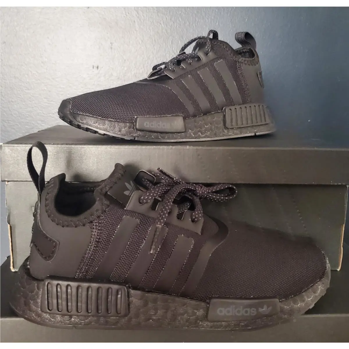 Women`s Adidas Originals NMD_R1 C Pre School Triple Black US 12K