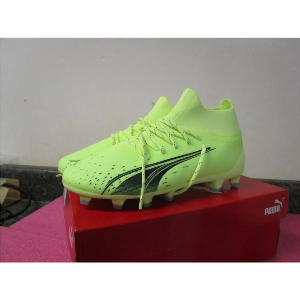 Adidas shoes Ultra Play - Fizzy-Parisian Blue 1