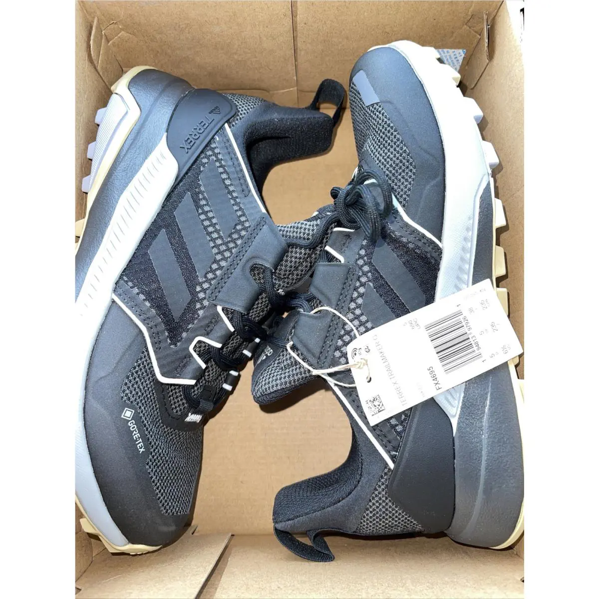 Adidas shoes - Black 2
