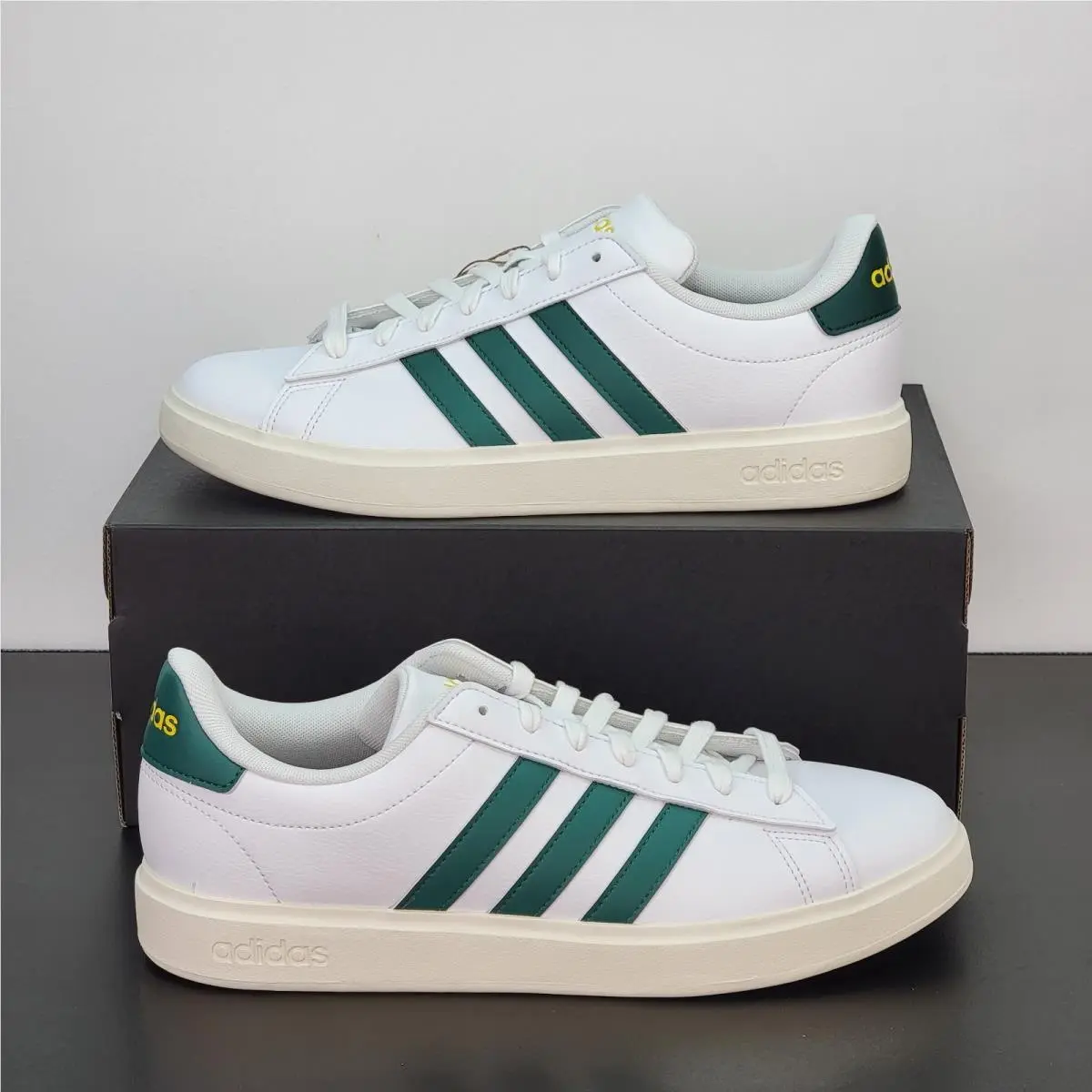 Adidas Grand Court 2.0 Men`s Size 10 Athletic Shoes White Green Casual Sneakers