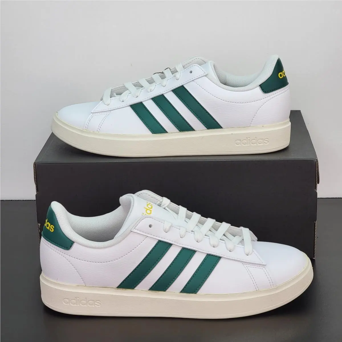 Adidas Grand Court 2.0 Men`s Size 13 Athletic Shoes White Green Casual Sneakers