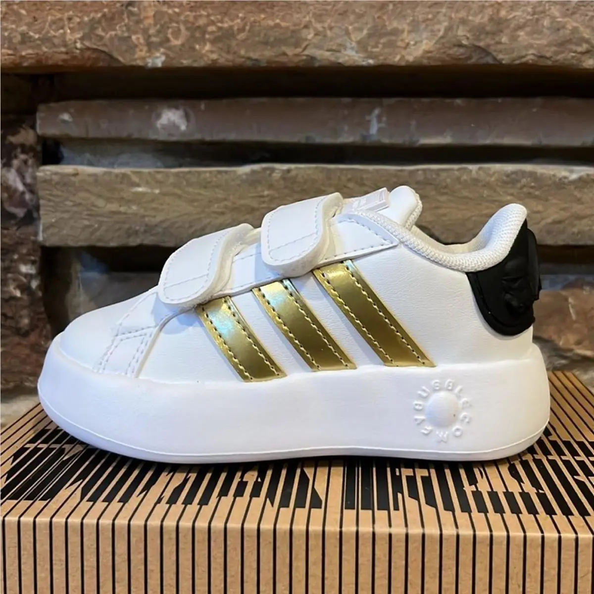 Adidas shoes - White 2