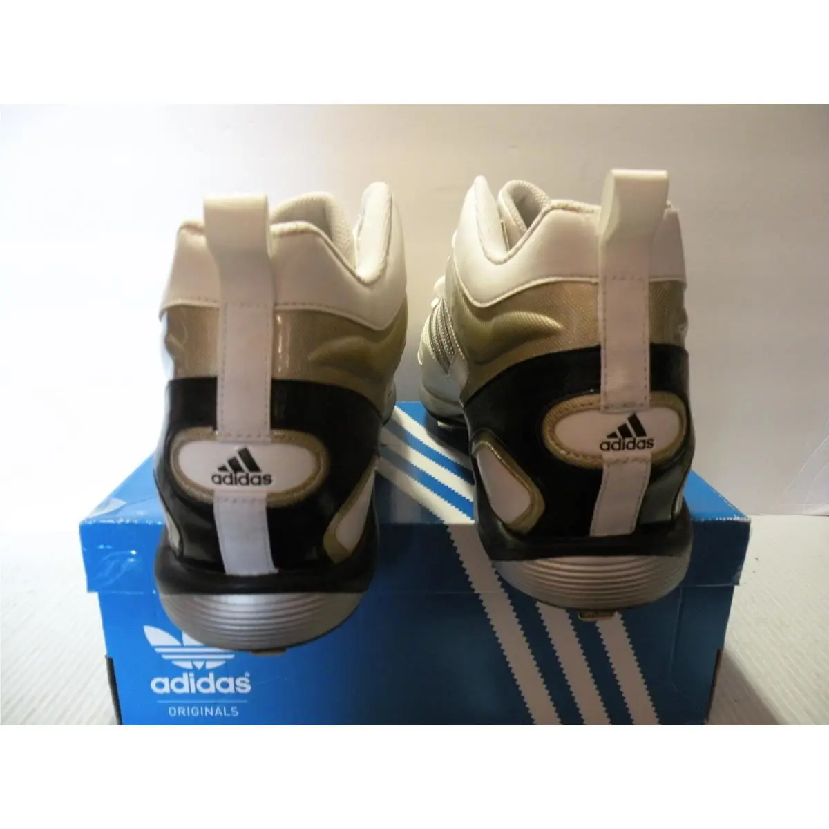 Adidas shoes - WHITE/BLACK - G05175 1