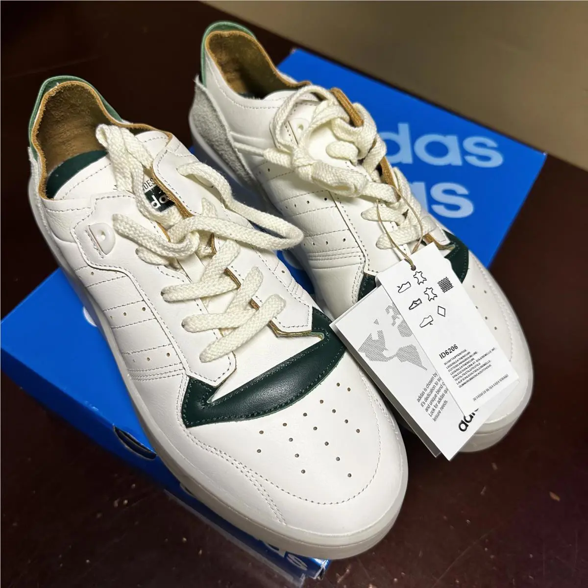 Adidas shoes - White 0