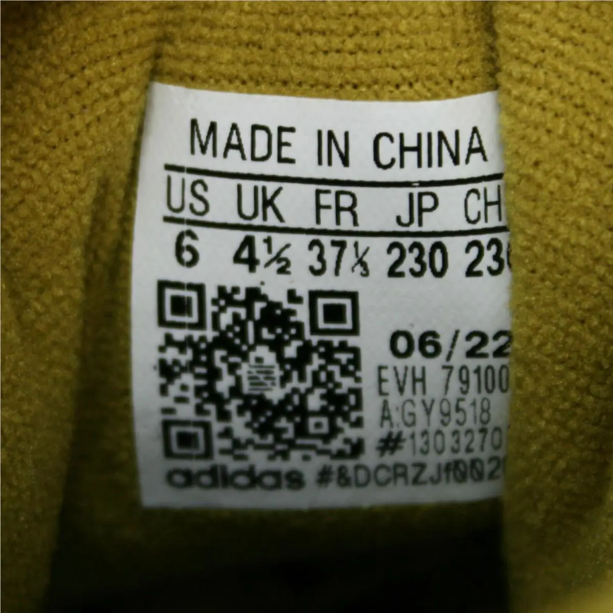 Adidas shoes - Mustard yellow-green 7