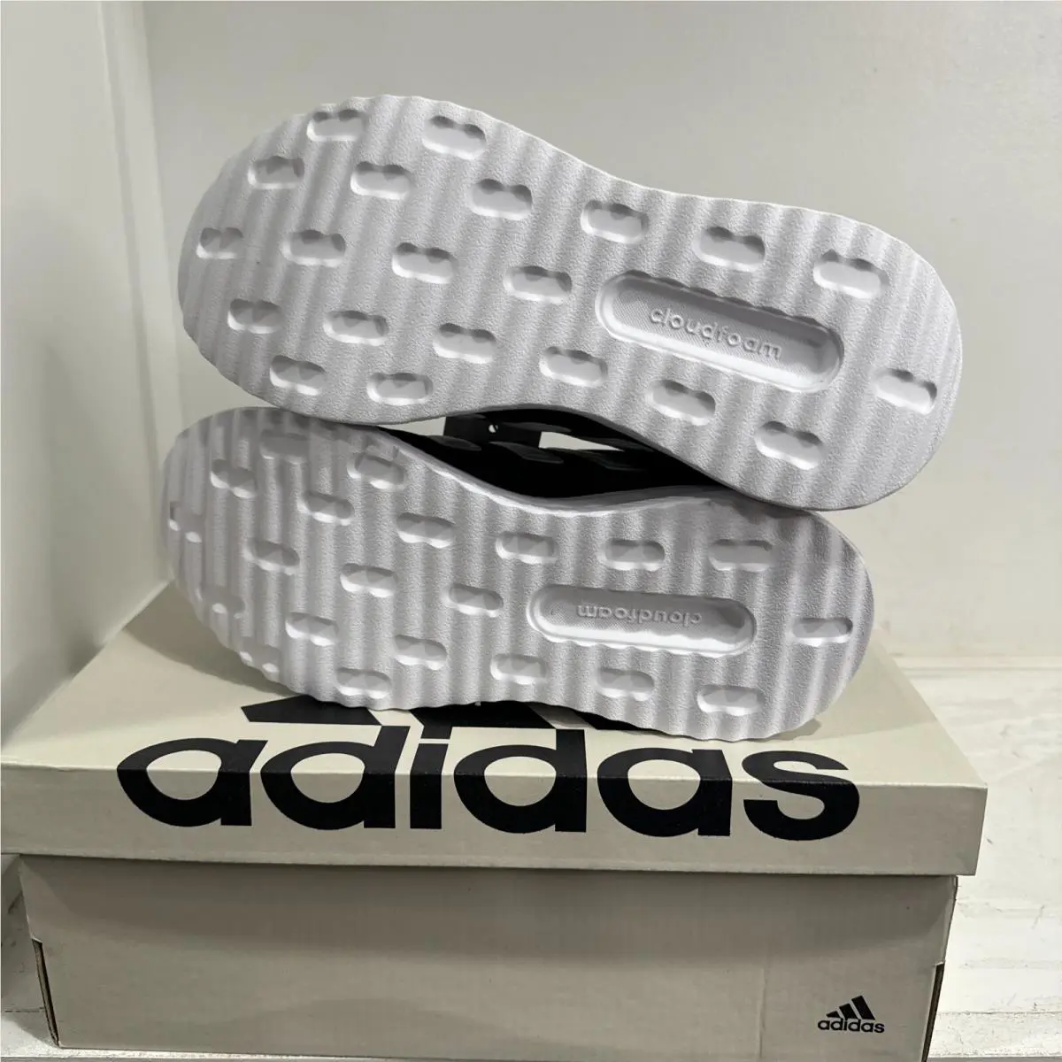 Adidas shoes - Black/White/Black 4