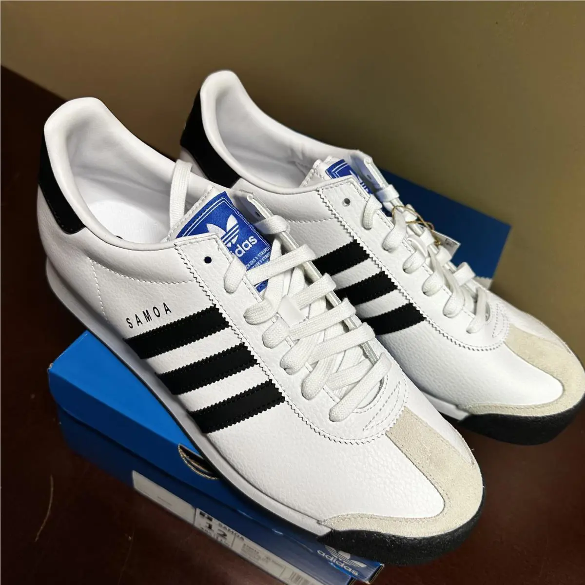 Adidas shoes - White 0