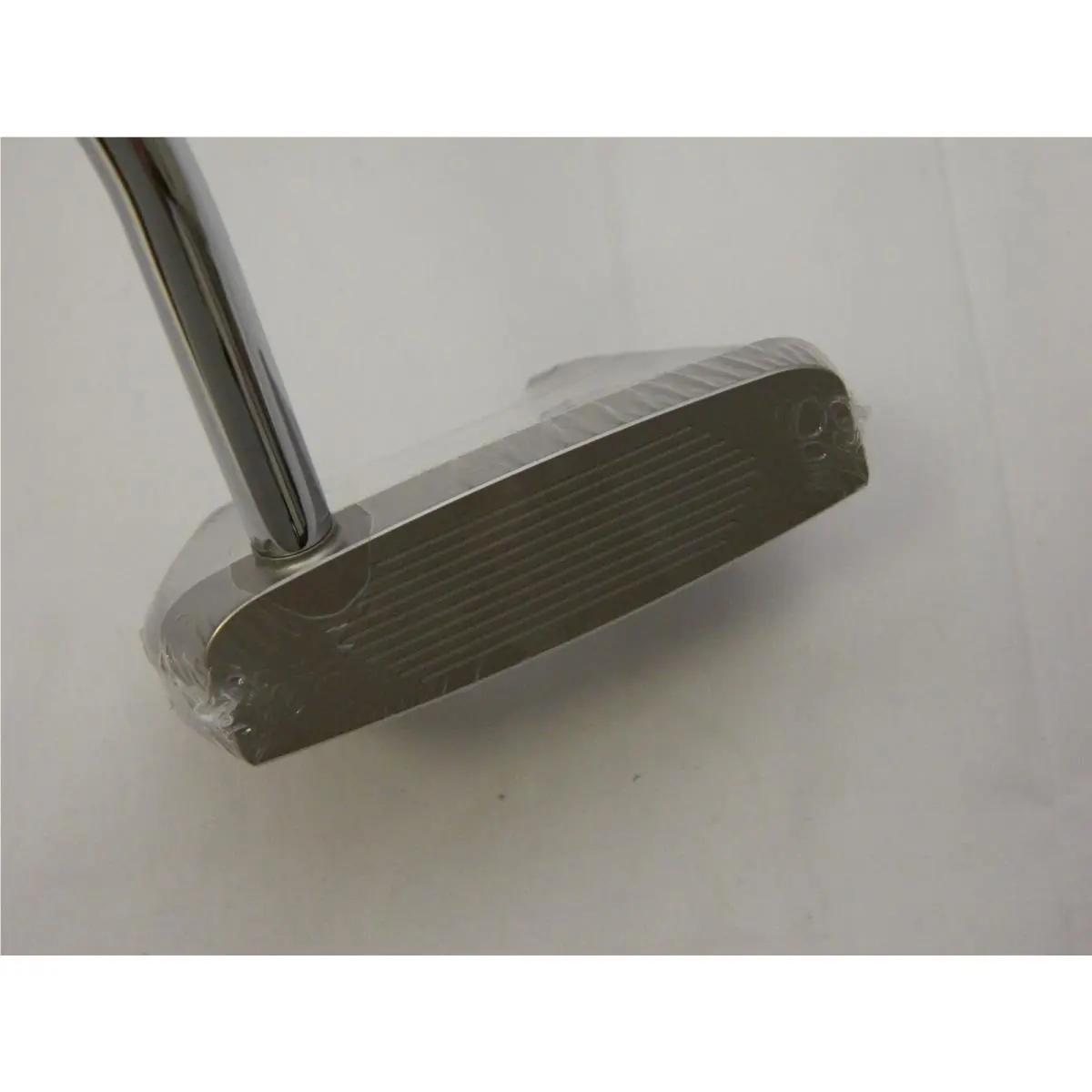 TaylorMade  - TP Reserve - Reserve - White 1