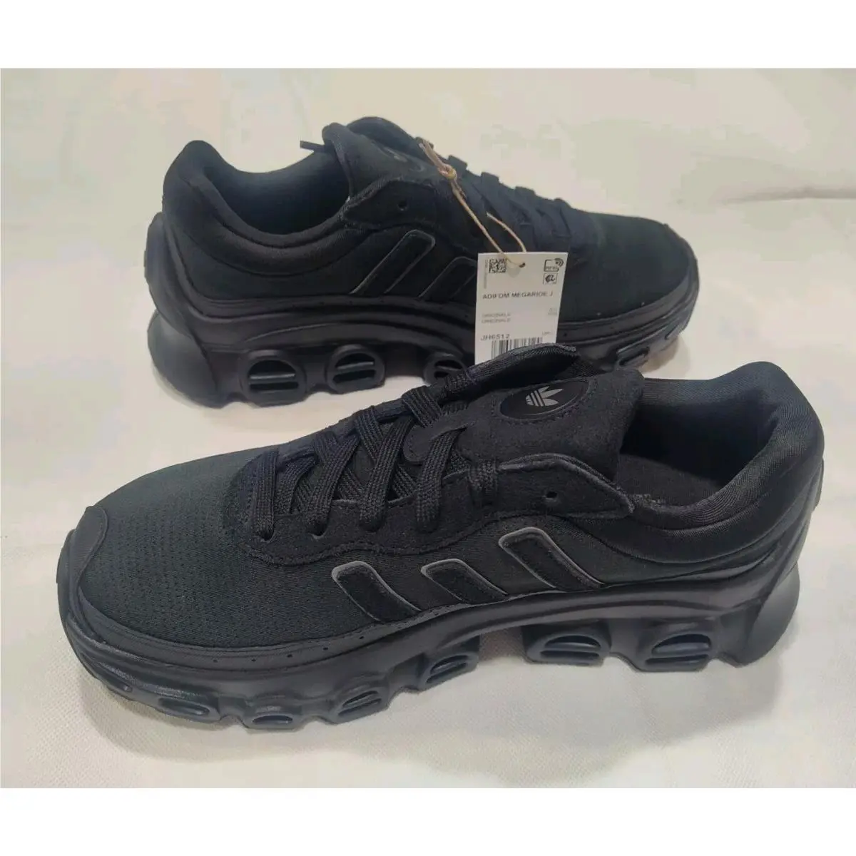 Adidas shoes - JH6512 - JH6512 - Black (UPC: 197609713124) 0