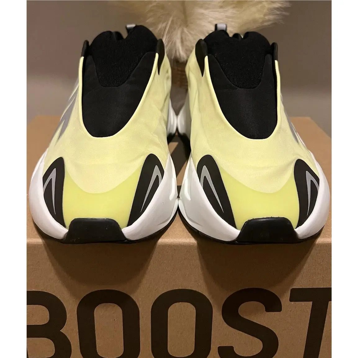Adidas shoes - adidas Yeezy 700 - Yeezy - GY2055 - Metallic 2