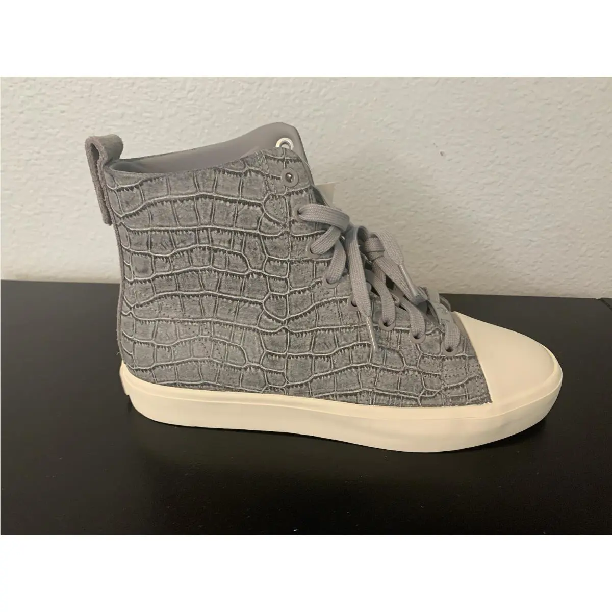Adidas Honey 2.0 Women`s Size 9 Style M25524 Gray - Rare