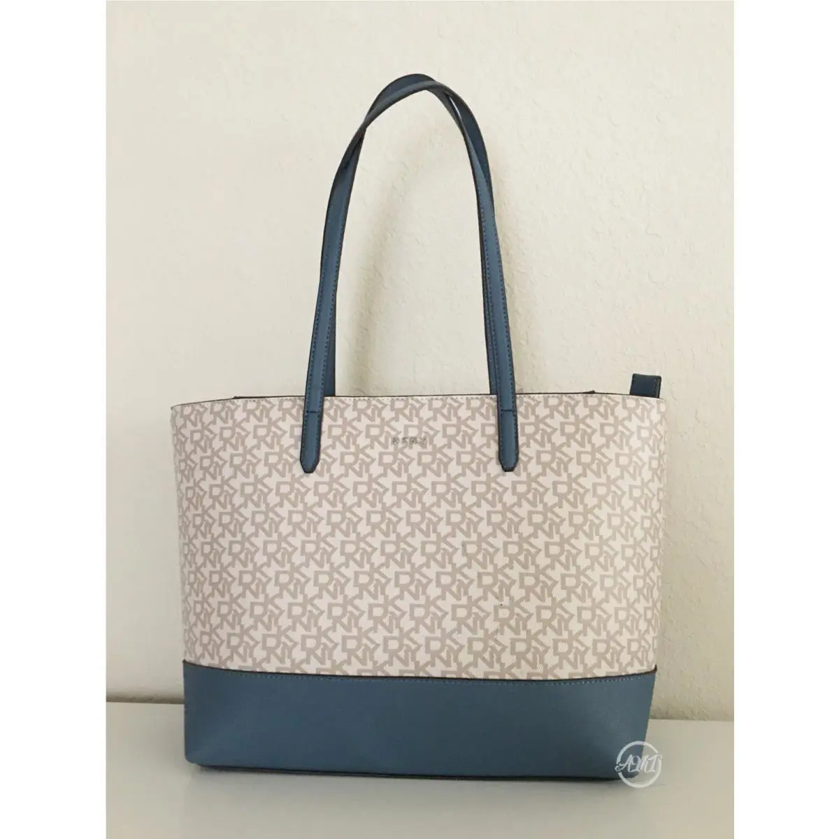 Dkny Bryant Park Tote Shoulder Purse Handbag Large Cream/blue Reg