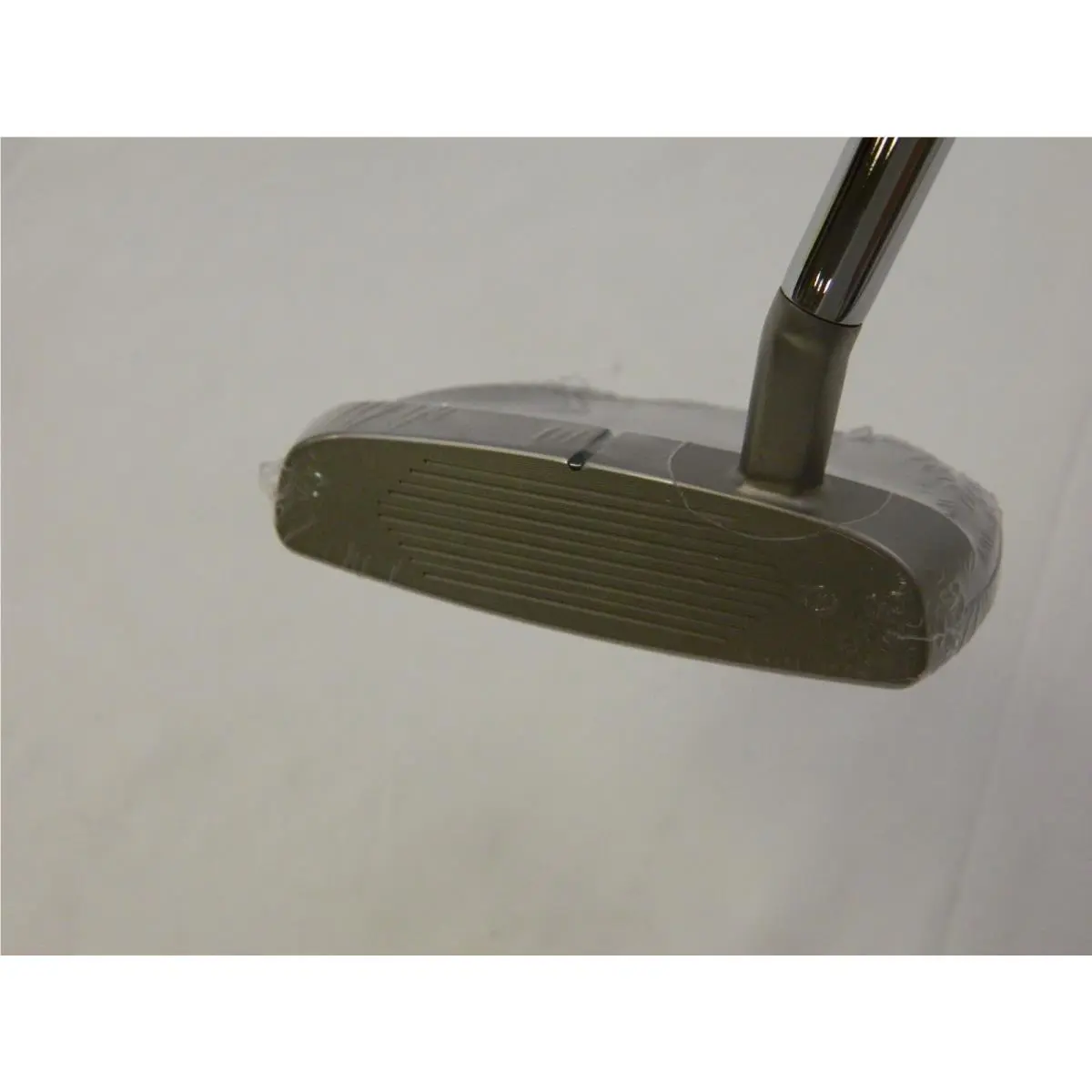 TaylorMade  - TP Reserve - Reserve - White 1