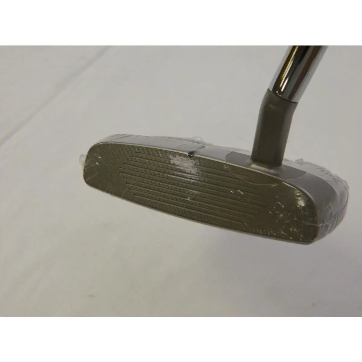 TaylorMade  - TP Reserve - Reserve - White 3
