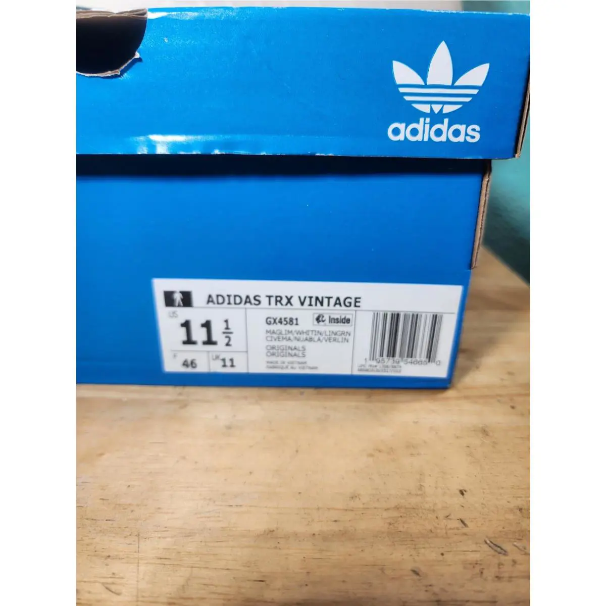 Adidas shoes - adidas Originals - Originals - Green (UPC: 195739546650) 0