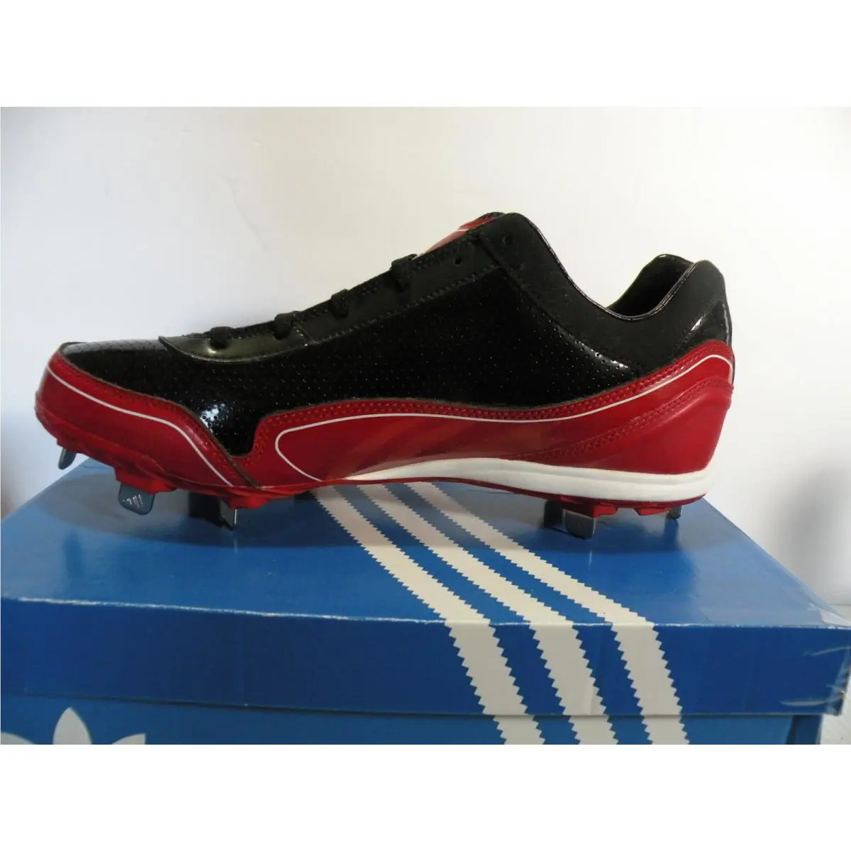 Adidas shoes - BLACK/RED/WHITE - G21308 1