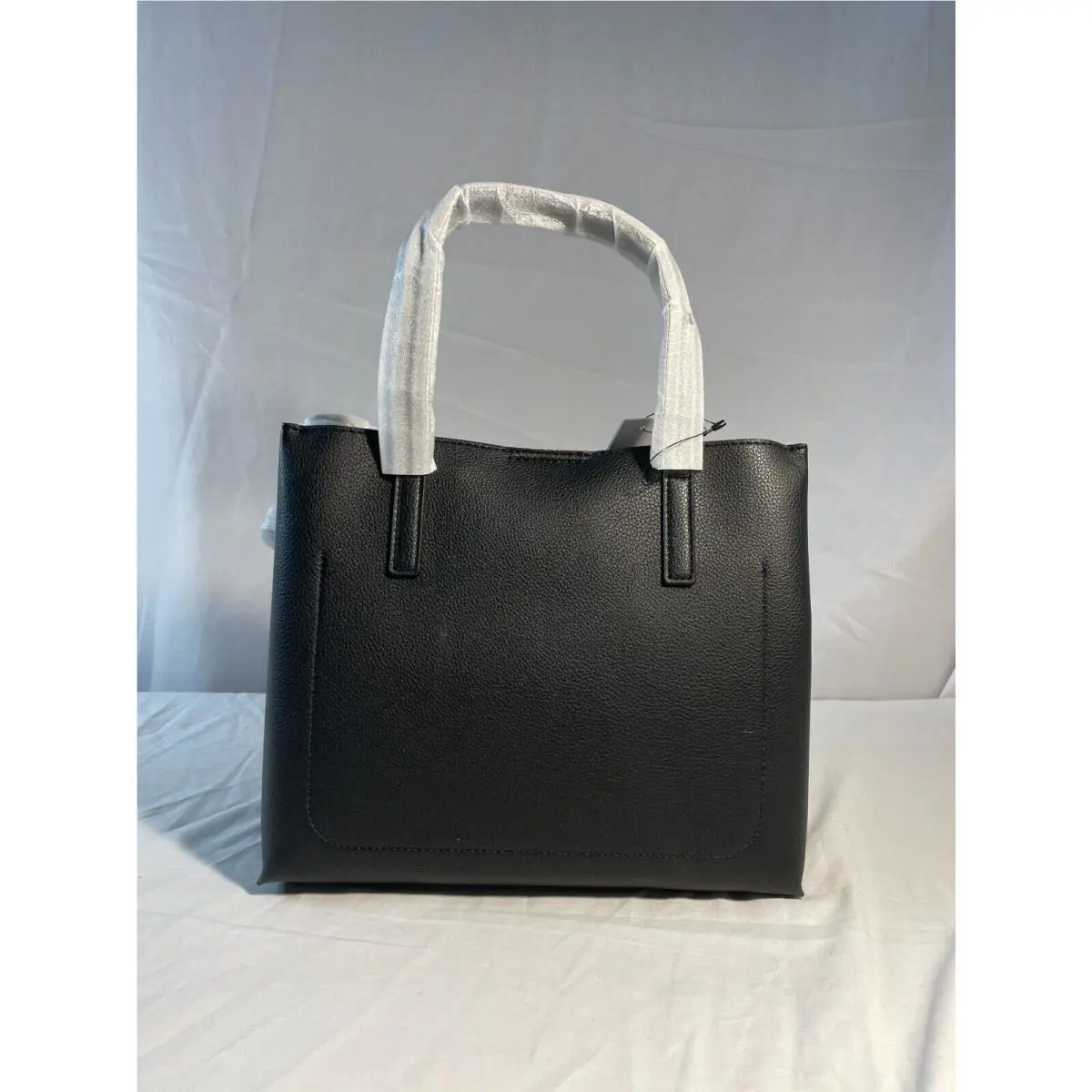 Dkny Farah R42DAE35 Womens Black Gold Medium Handbag Satchel One Size