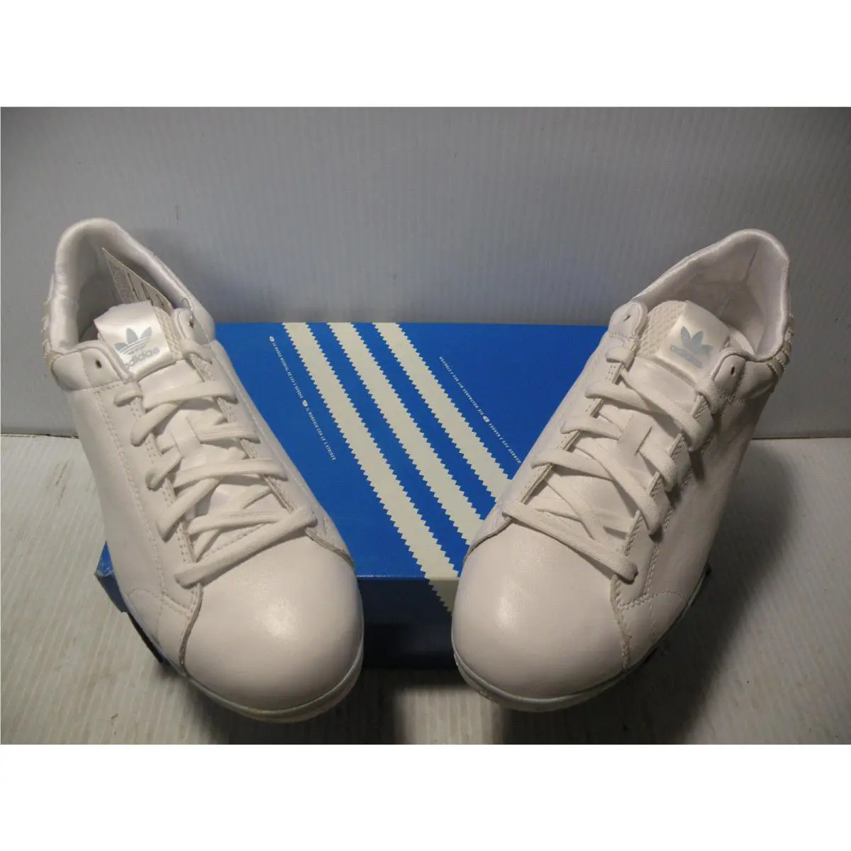 Adidas shoes - WHITE/BLUE/SILVER - 012089 2
