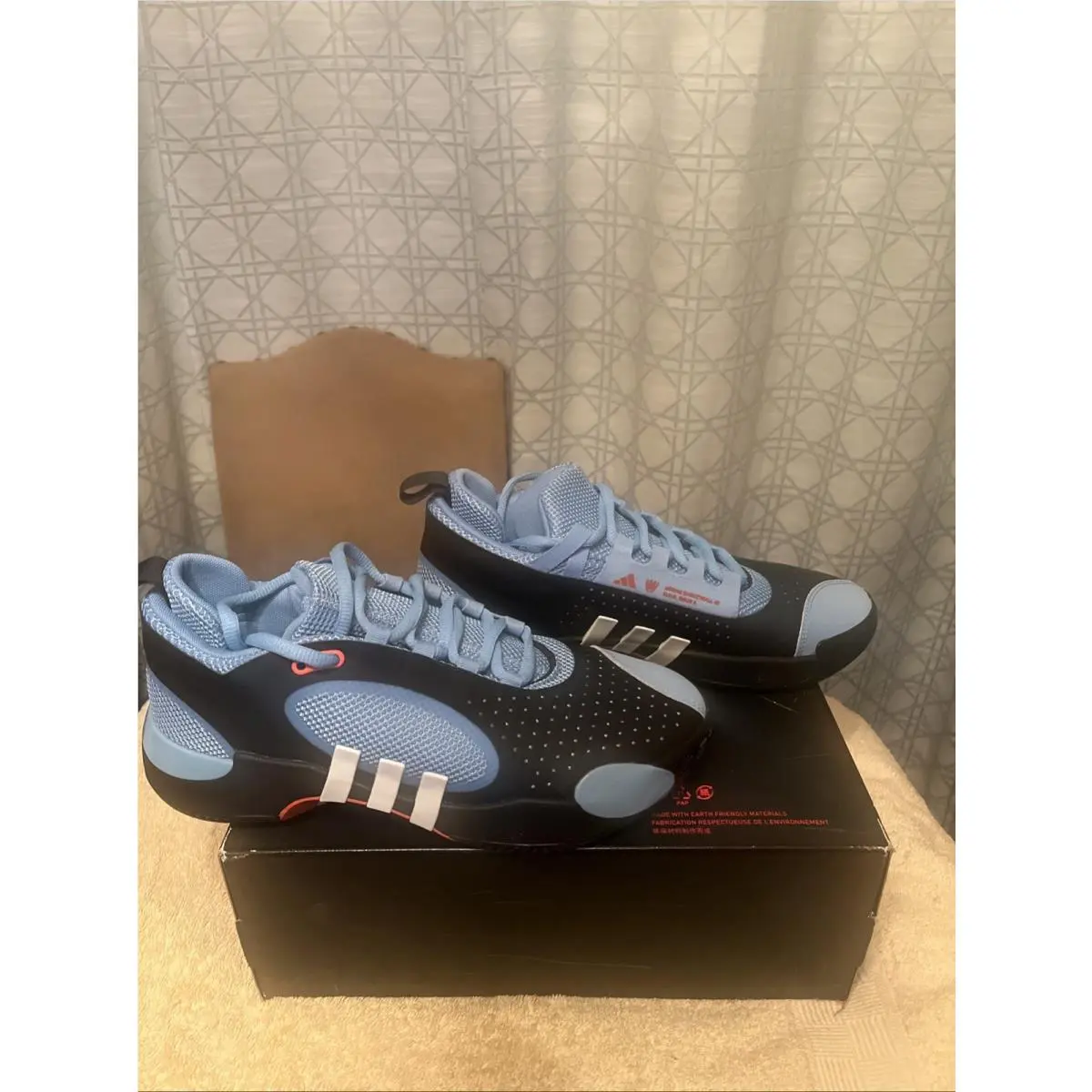 Adidas shoes - adidas D.O.N. Issue - Issue - IE8328 - Cblack,Ftwwht,Ltblue 1