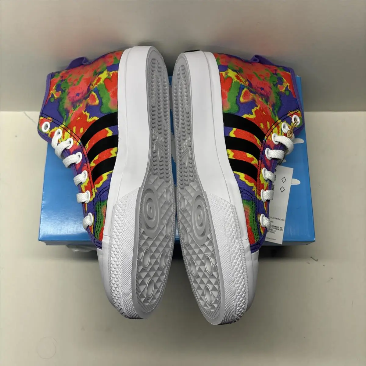 Adidas shoes - ADIDAS ORIGINALS THE SIMPSONS NIZZ HI RF J LISA - Multicolor 1