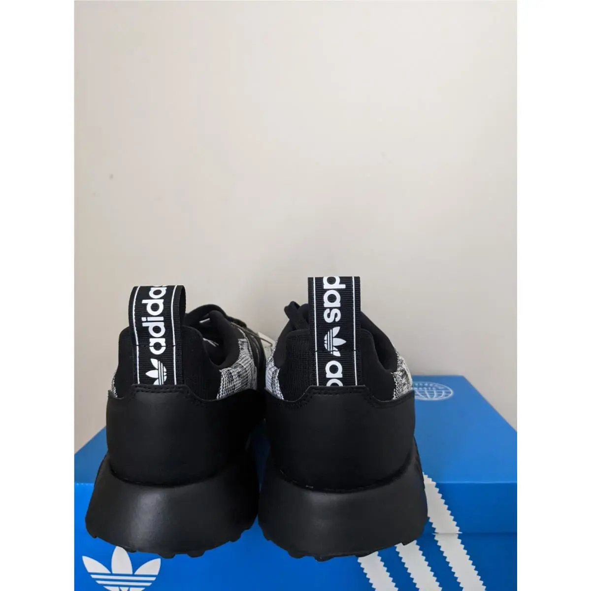 Adidas shoes - Adidas - Black/White 2