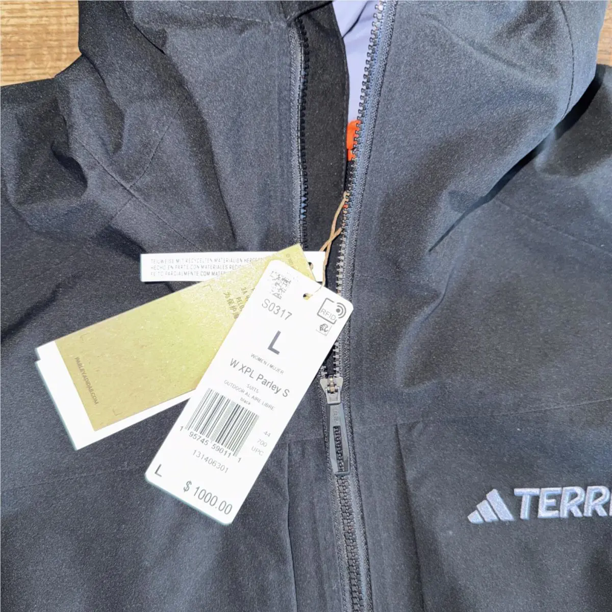 Adidas clothing - Xploric Gore-Tex Rain Suit - Xploric Rain Suit - HS0317 - Black (UPC: 0195745590111) 16