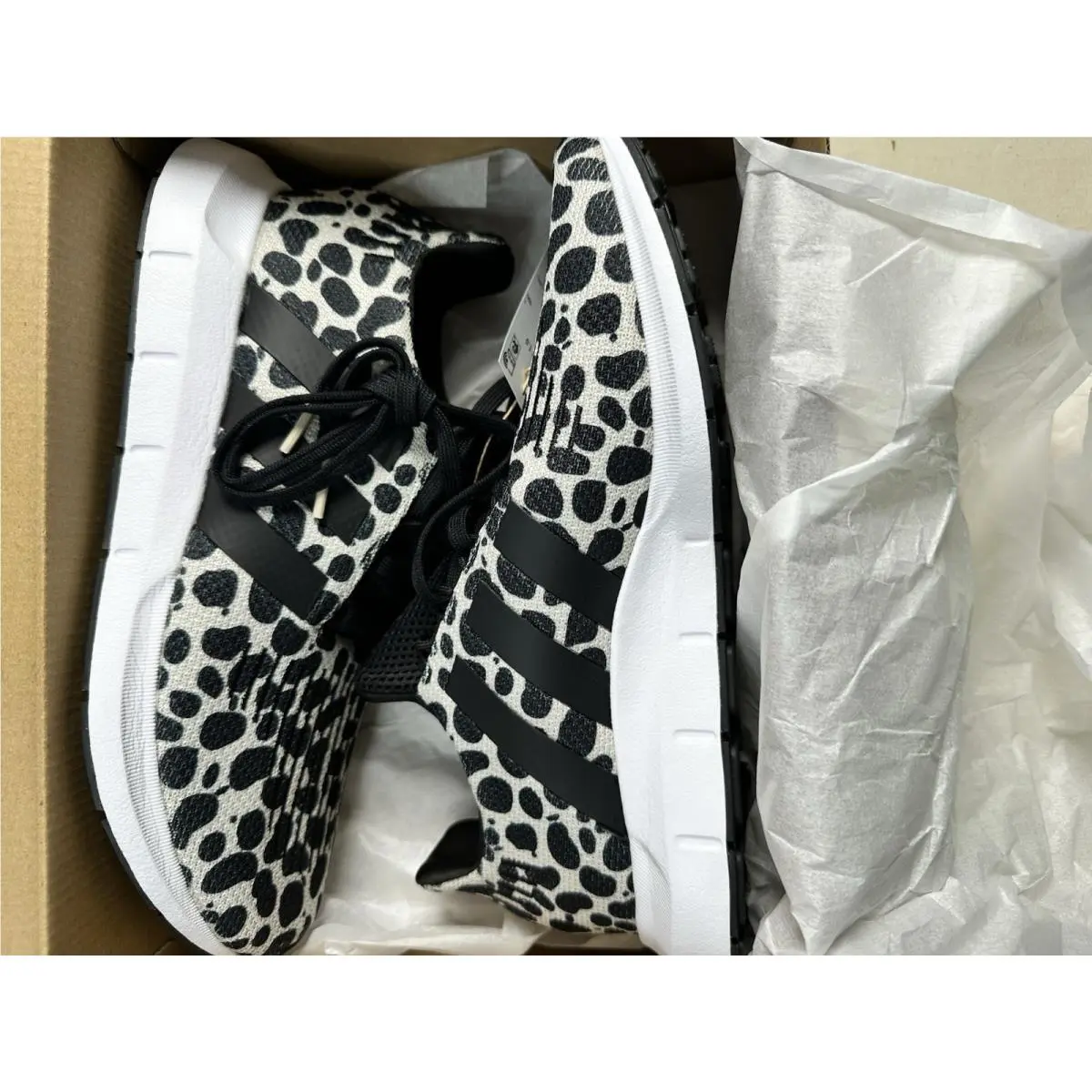 Size 8.5 - Adidas Swift Run Leopard Print W - Black