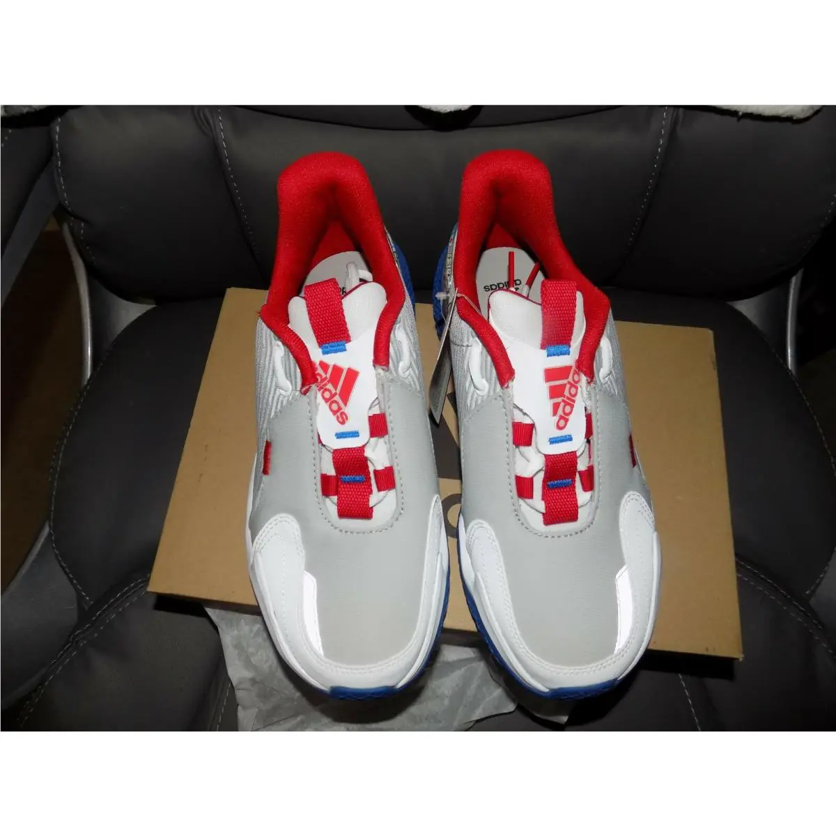Adidas Kids` 4uture Runner Elastic Running Shoe White/red/blue Size 5.5 Kids