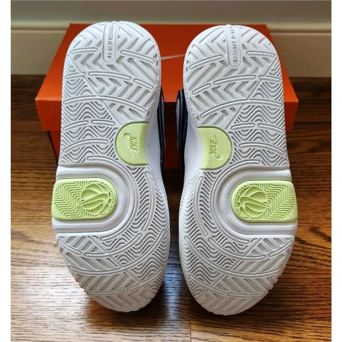 Nike shoes - Nike Team Hustle D11 - Team Hustle - Blue 3