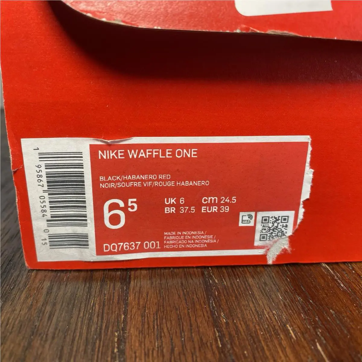 Nike shoes - Nike Waffle One - Waffle One - DQ7637-001 - Yellow 6