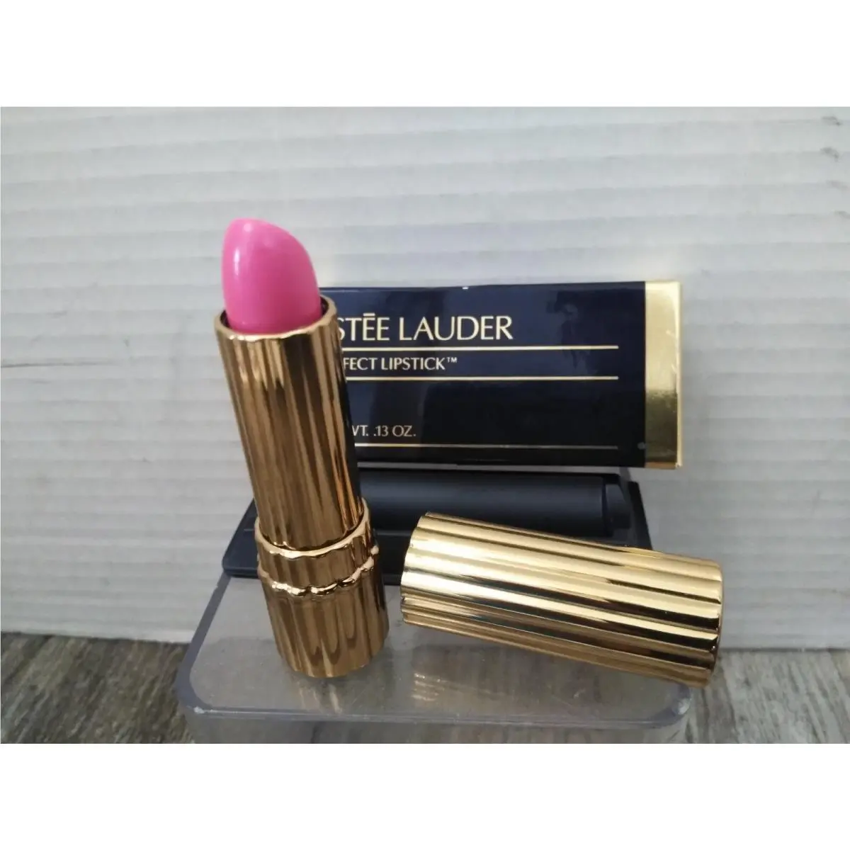 N.o.s. Estee Lauder Perfect Lipstick Perfect Bravo 79 0.13 oz Full-size Retired