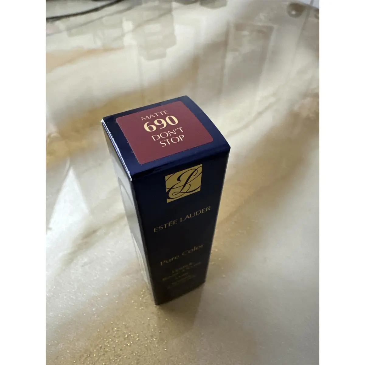 Estee Lauder Pure Color Lipstick Matte Lipstick 690 Don`t Stop W35