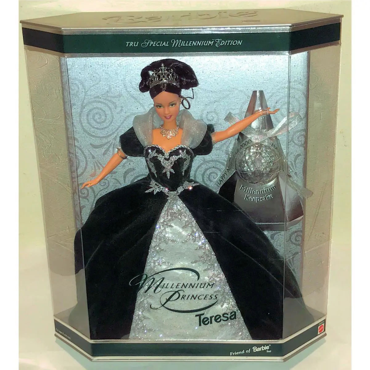 Millennium Princess Teresa Barbie Doll Mattel w/ Keepsake Ornament 1999 2000