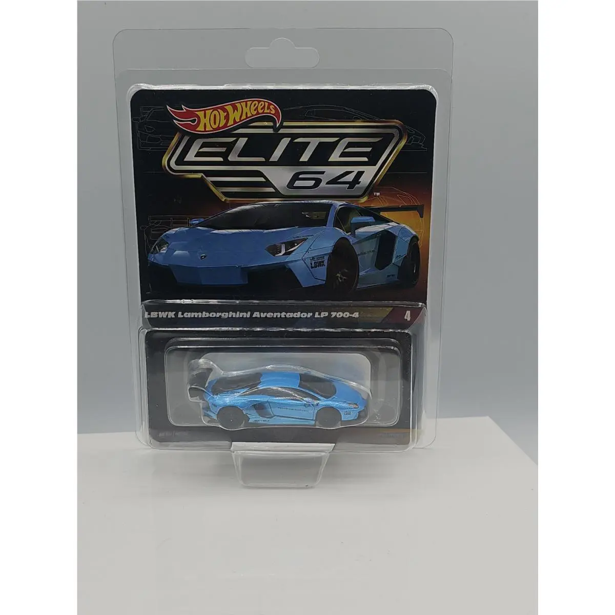 Hot Wheels Elite 64 Series Lbwk Lamborghini Aventador LP 700-4