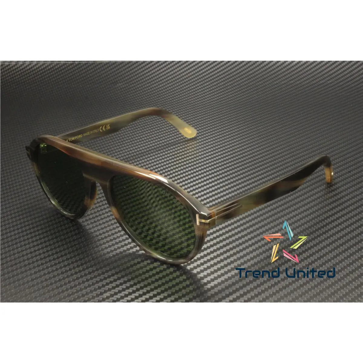 Tom Ford FT1047 P 62N Horn Brown Horn Green 54 mm Men`s Sunglasses