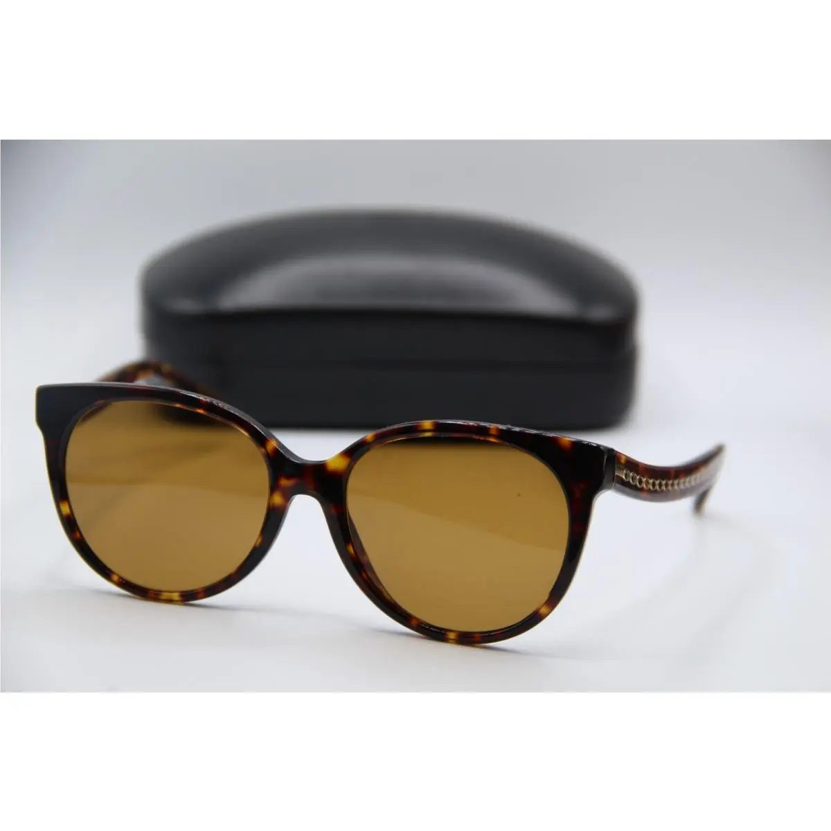 Coach HC 8321 51203B Dark Tortoise Sunglasses W/case 55-18