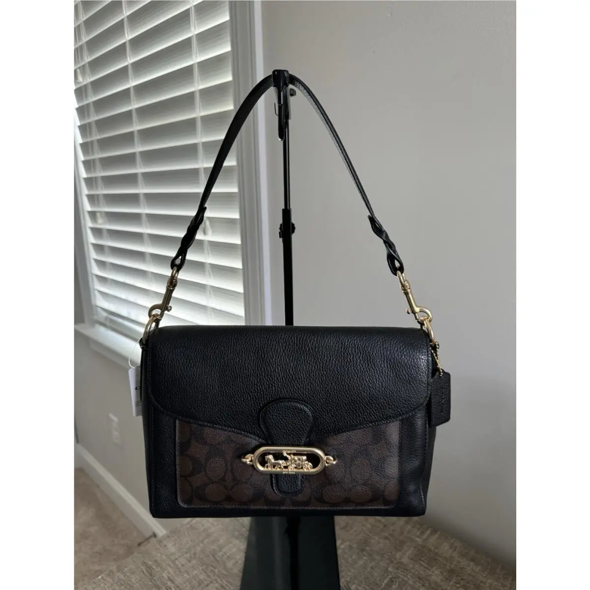 Coach Jade Messenger with Signature Shoulder Crossbody Bag F81992