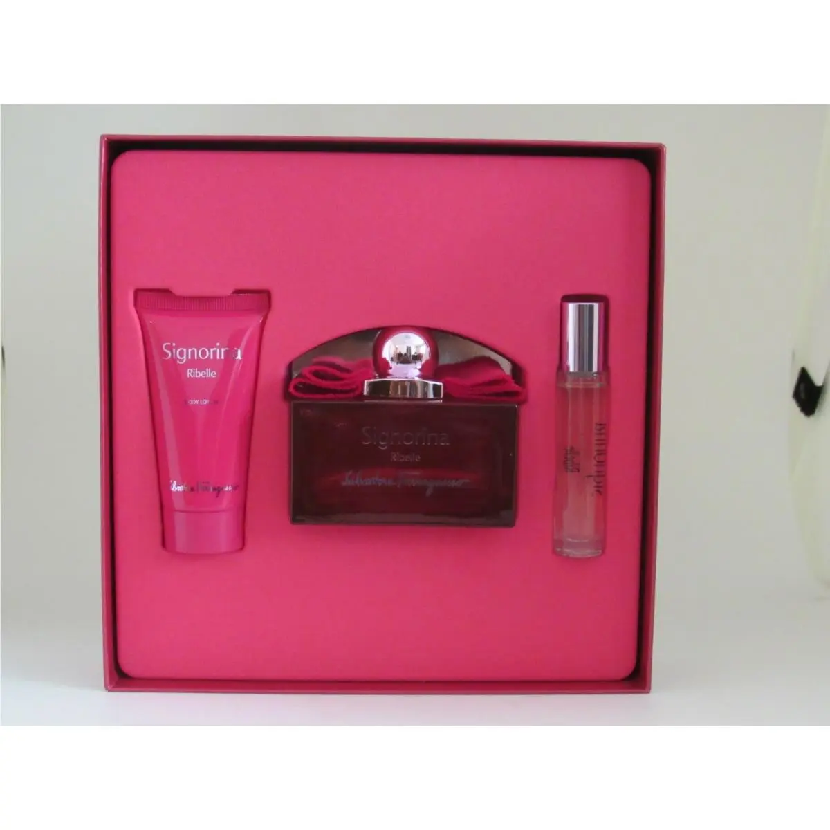 Women Signorina Ribelle by Salvatore Ferragamo Edp Spray 3 PC Gift Set