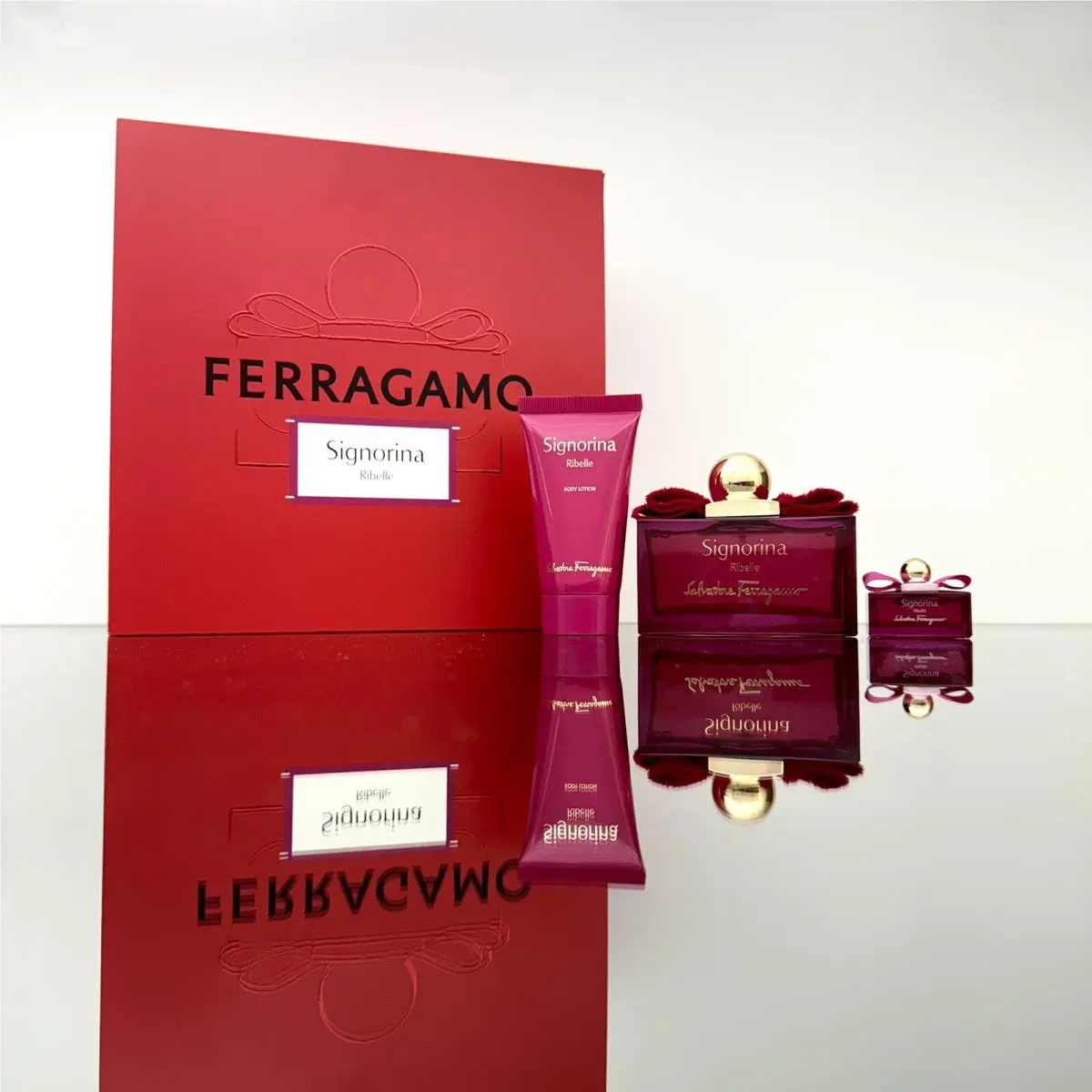 Salvatore Ferragamo Signorina Ribelle 3pc Set 3.4 Edp Spr + 1.7 B/lotion + Mini