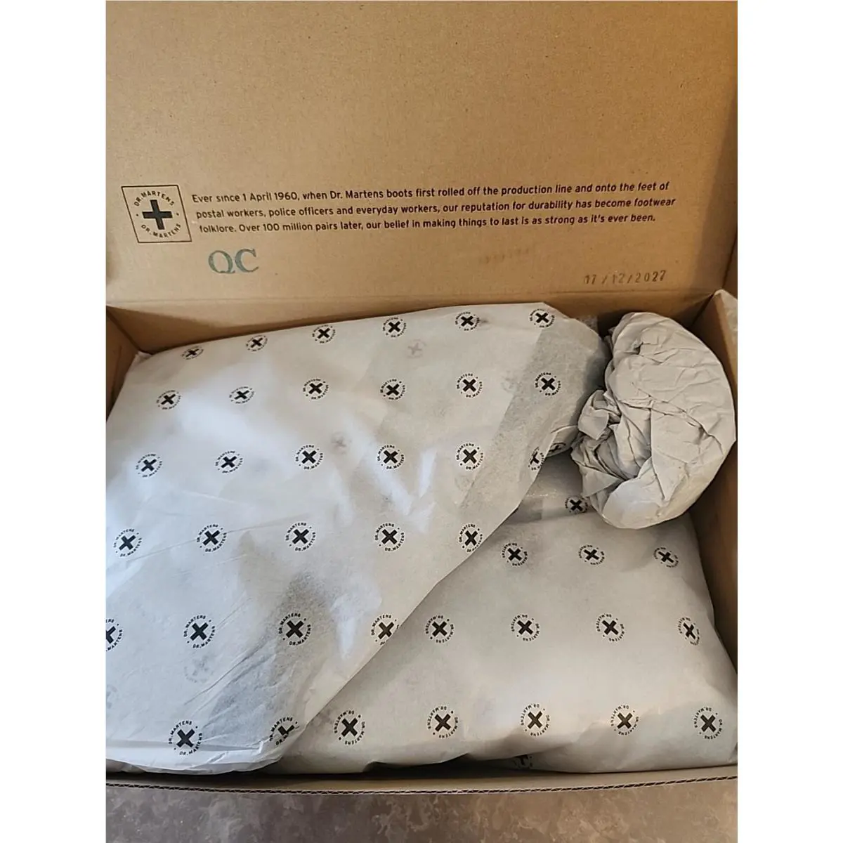 Dr. Martens shoes - 1460 - 24722001 569857 - Black (UPC: 190665206043) 7