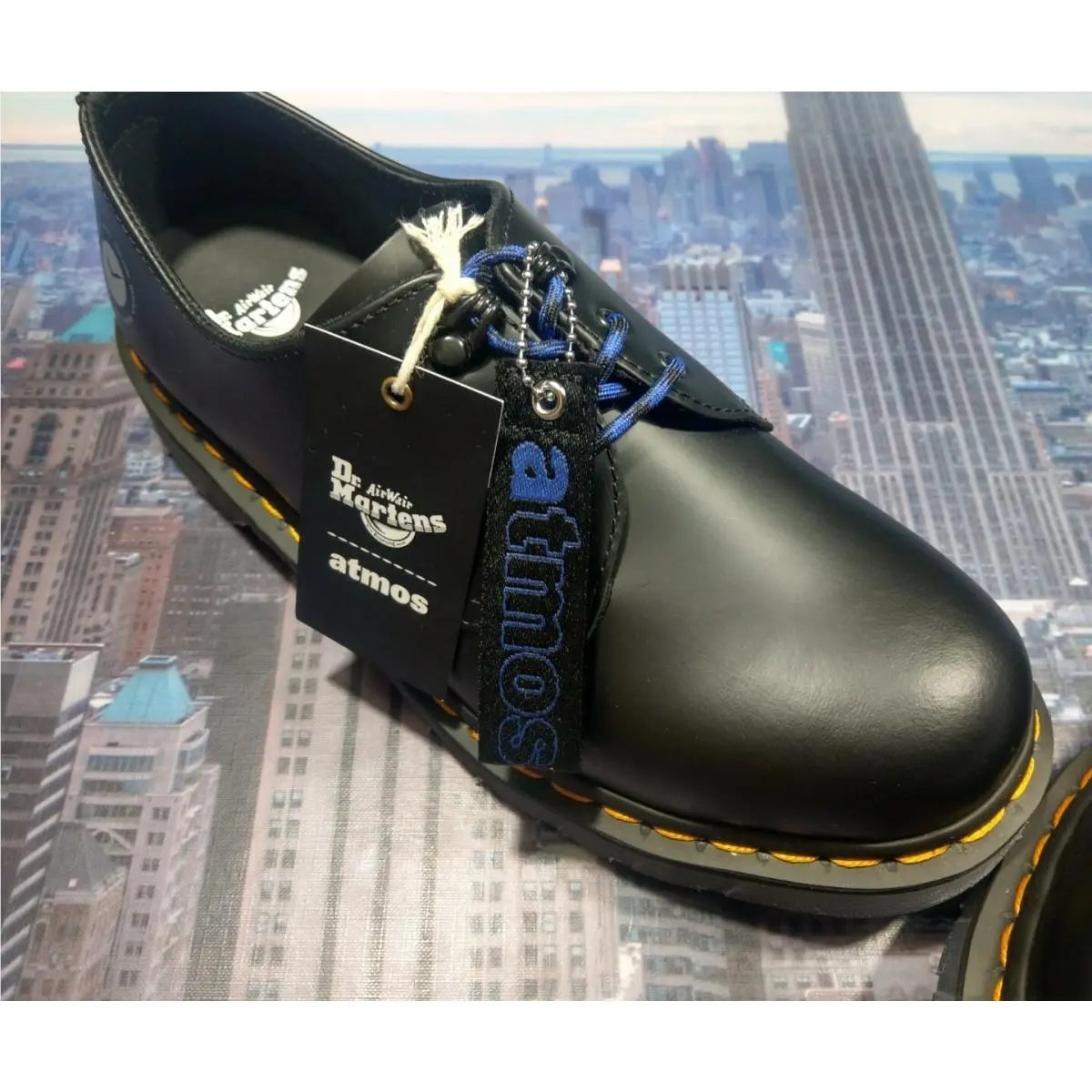 Dr. Martens shoes - 3 Eye Leather - Eye Leather - 26928001 - Black 0